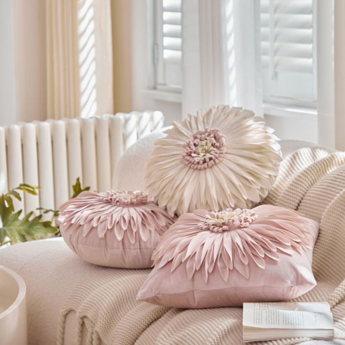 The cutest throw pillow roundup