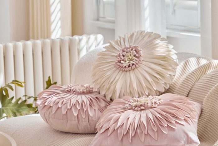 The cutest throw pillow roundup