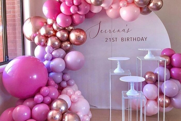 Make a balloon garland for your front door