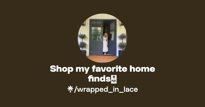 Lace wrapping paper gifts