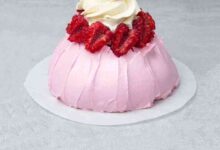 Pavlova rose water whipped cream